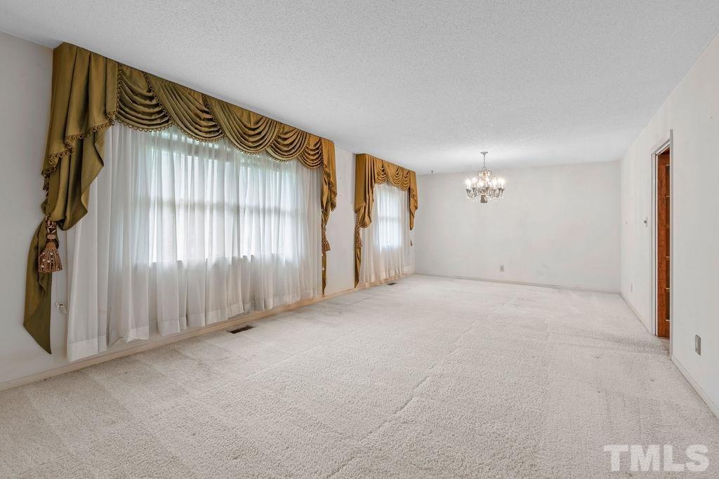 940 Hood Farm Road Clayton, NC 27520 - Photo 8 of 29 Gallery Image 8