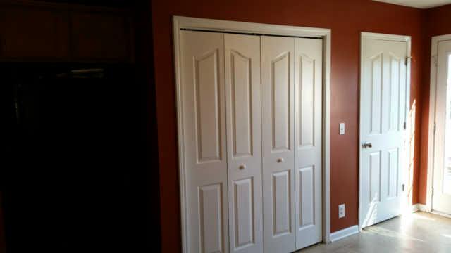 3834 Florence Road Murfreesboro, TN 37129 - Photo 4 of 17 Convenient Laundry space