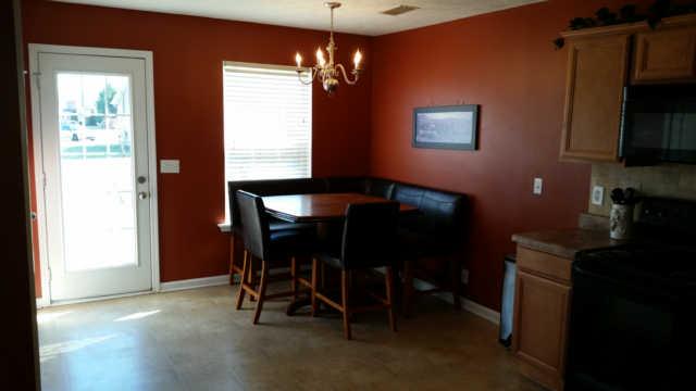 3834 Florence Road Murfreesboro, TN 37129 - Photo 5 of 17 Eat-In area