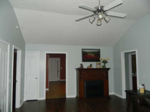 3834 Florence Road Murfreesboro, TN 37129 - Photo 6 of 17 Living Room has a Vaulted Ceiling and Fan, and the Electric Fireplace Stays!