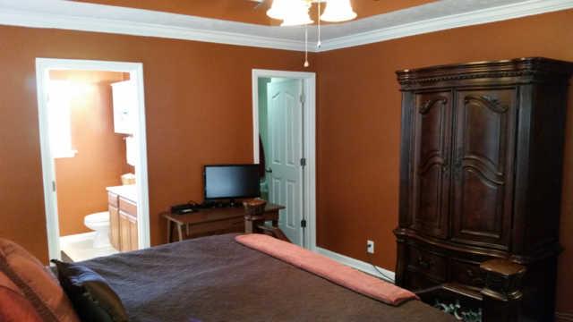3834 Florence Road Murfreesboro, TN 37129 - Photo 8 of 17 En suite Master Bath and Walk-In Closet