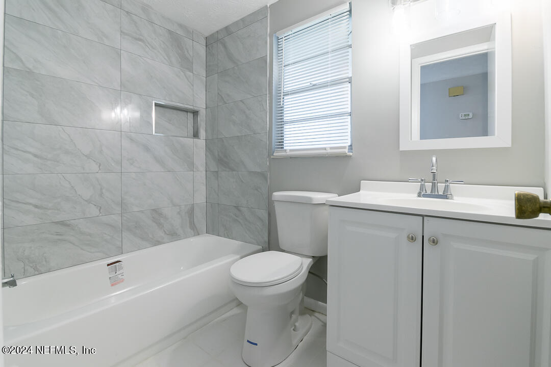 6547 Kinlock Dr West