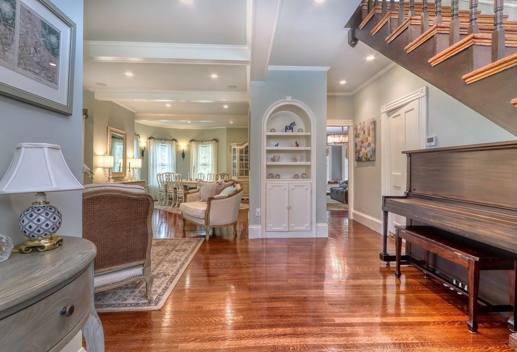 2 Maple Road Winchester, MA 01890 - Photo 5 of 40