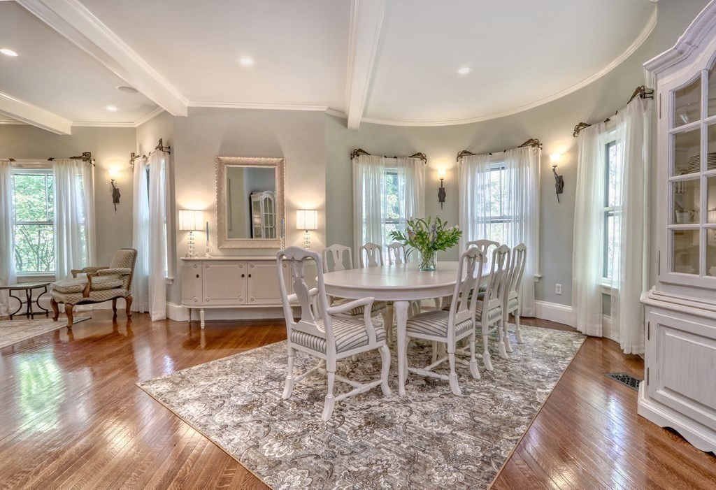 2 Maple Road Winchester, MA 01890 - Photo 9 of 40
