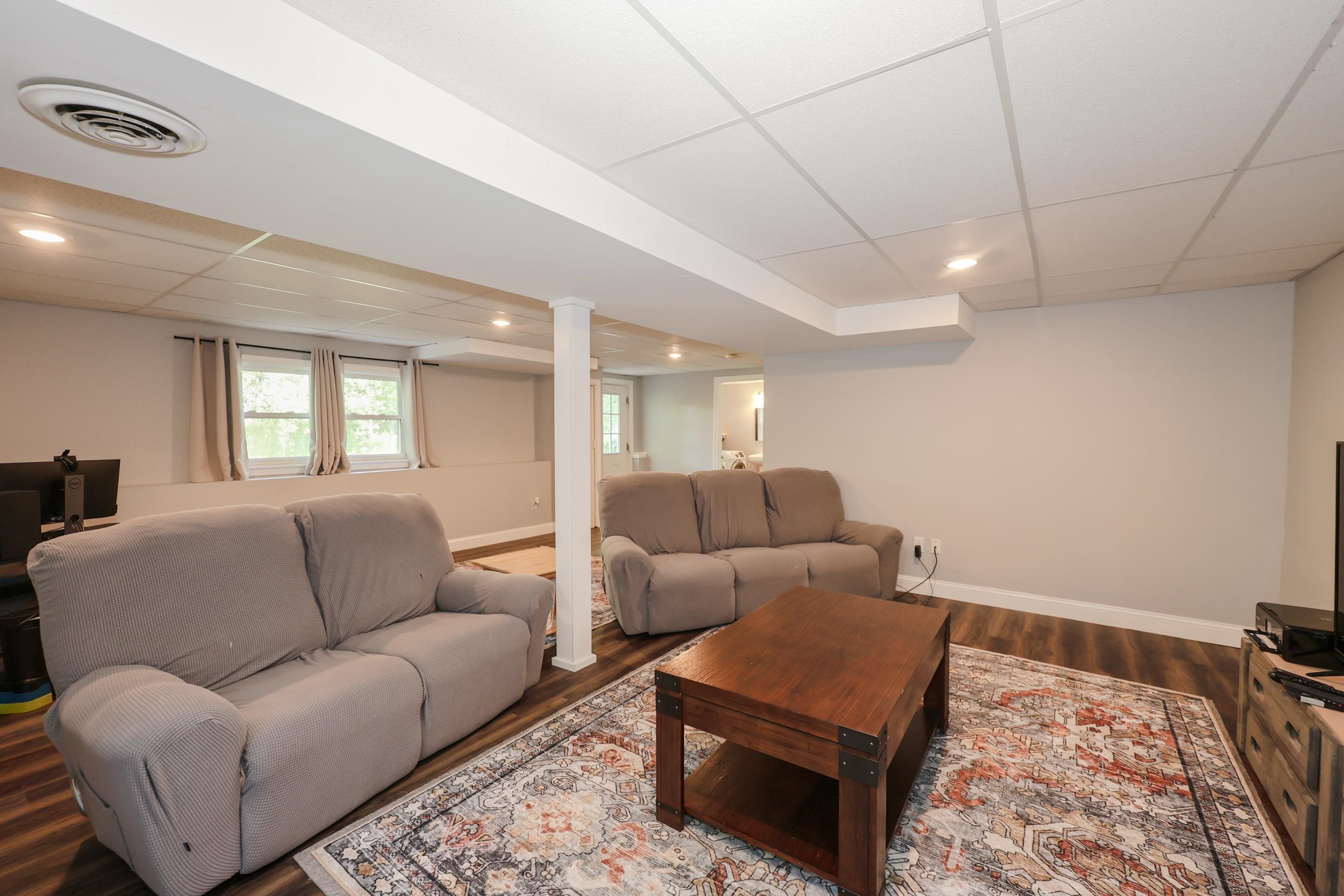 12 Ponemah Hill Road Amherst, NH 03031 - Photo 22 of 37