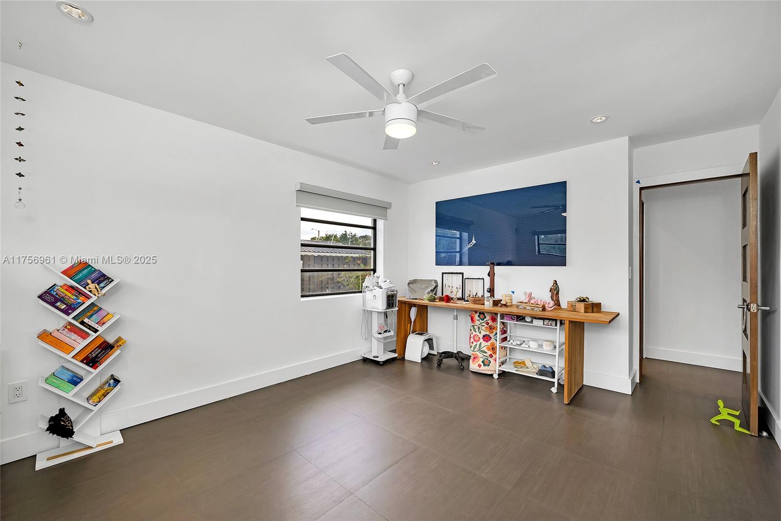 2120 Northeast 204th Street Miami, FL 33179 - Photo 25 of 52