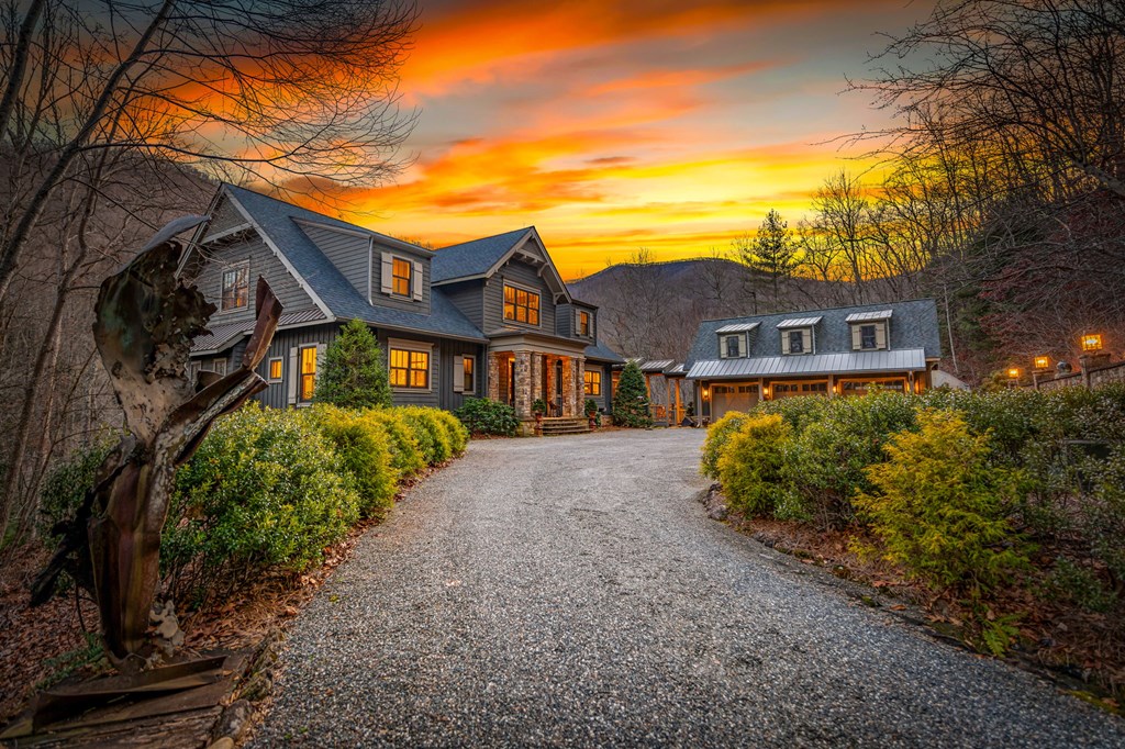 490 Red Wolf Run Franklin, NC 28734 - Photo 2 of 83