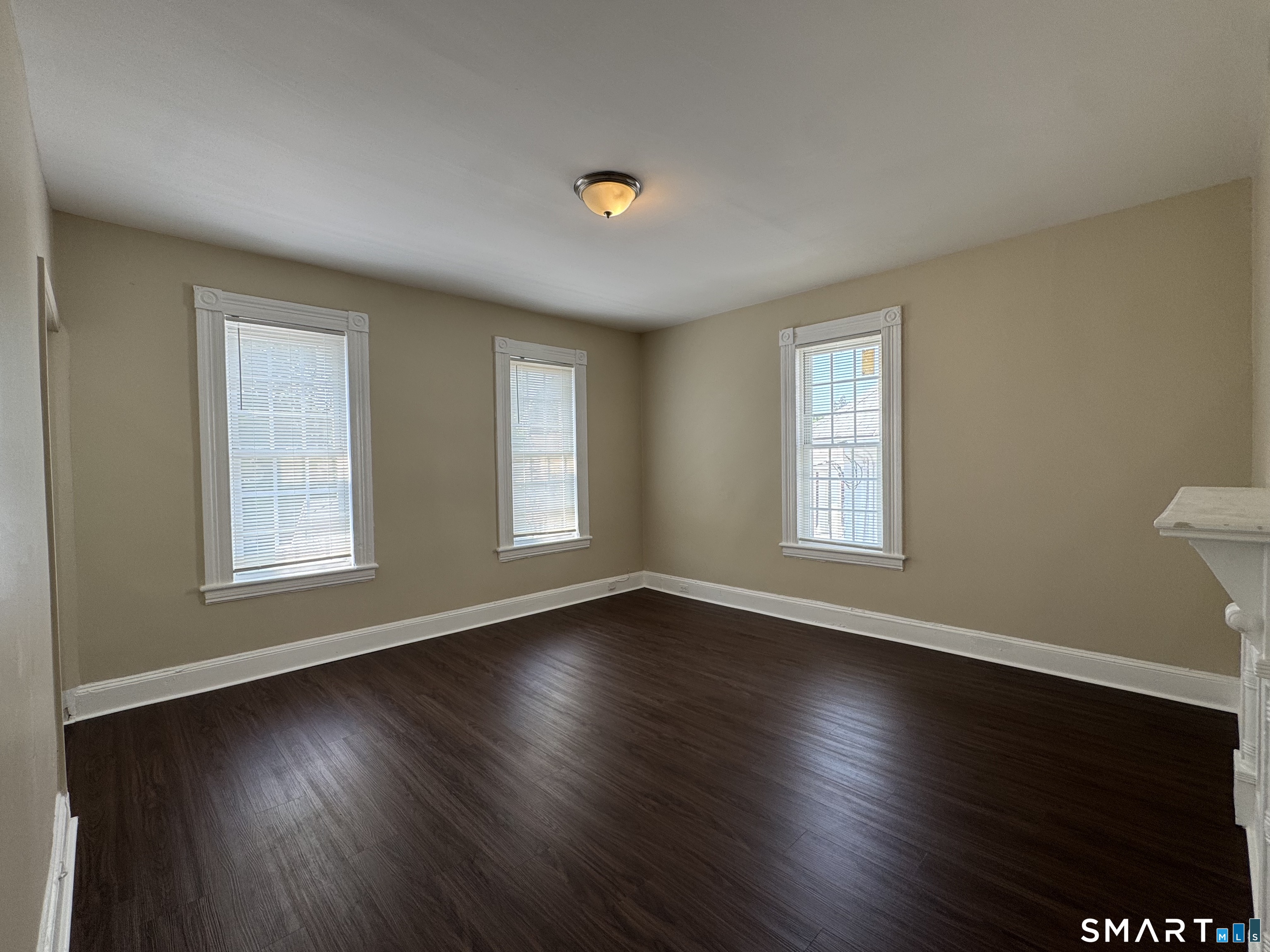 184 Pacific Street Bridgeport, CT 06604 - Photo 2 of 11