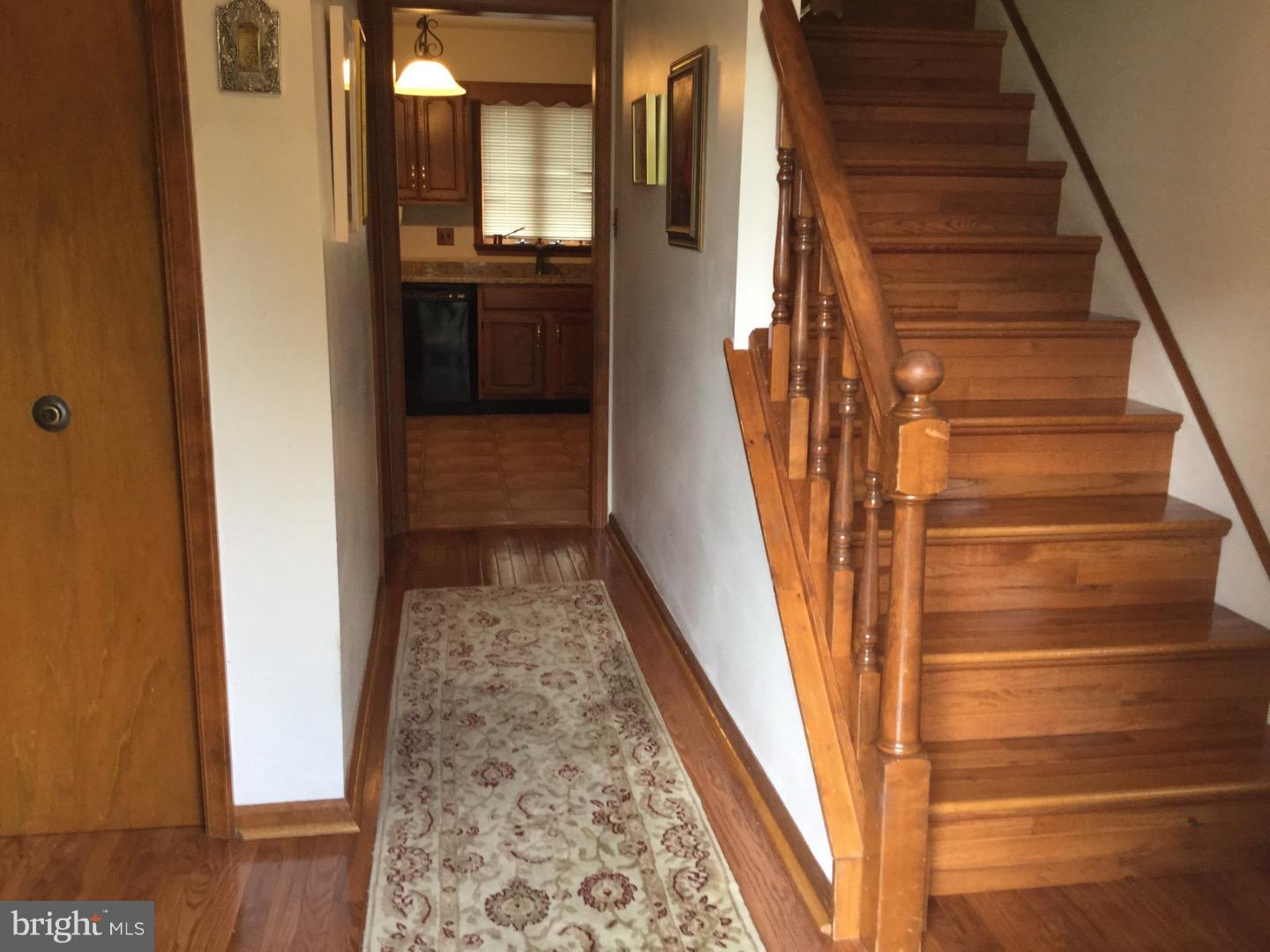 1304 Steel Road Havertown, PA 19083 - Photo 7 of 20