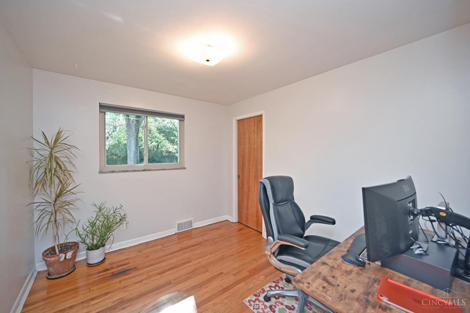 1736 Hunt Road Reading, OH 45215 - Photo 39 of 61 Gallery Image 39