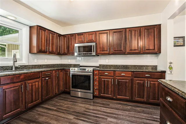 $649,900 | 9622 West R Avenue, Mattawan, MI 49071