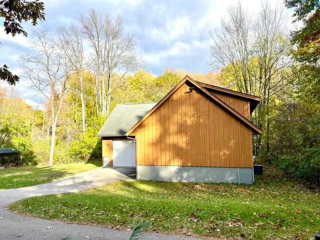 $649,900 | 9622 West R Avenue, Mattawan, MI 49071