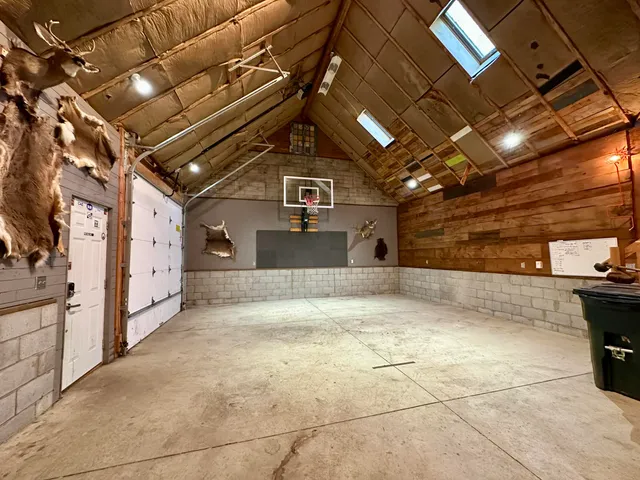 $649,900 | 9622 West R Avenue, Mattawan, MI 49071