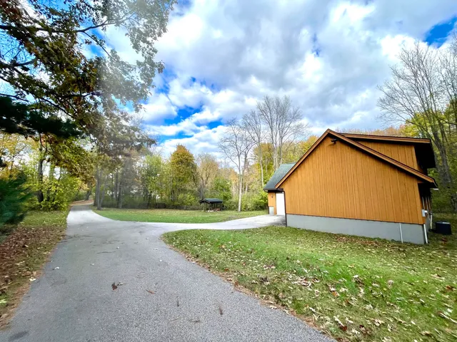 $649,900 | 9622 West R Avenue, Mattawan, MI 49071