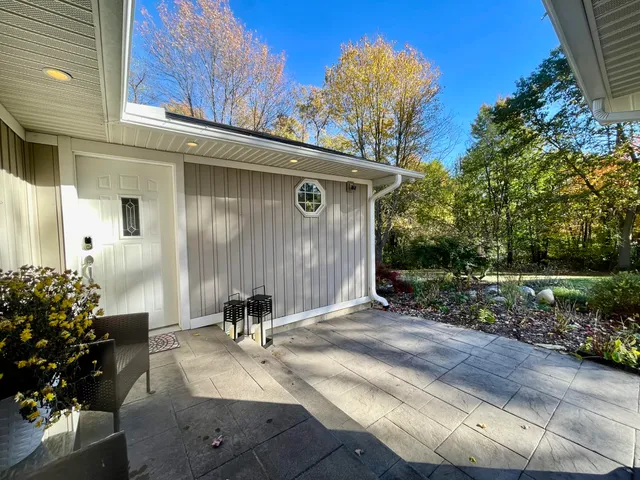 $649,900 | 9622 West R Avenue, Mattawan, MI 49071