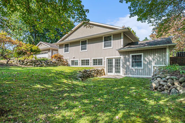 $649,900 | 9622 West R Avenue, Mattawan, MI 49071