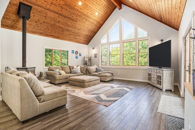 $649,900 | 9622 West R Avenue, Mattawan, MI 49071