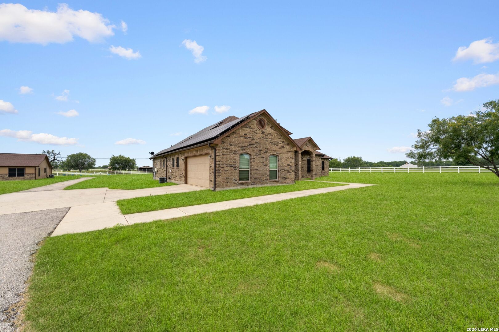 16371 Borregas Road Elmendorf, TX 78112 - Photo 4 of 80