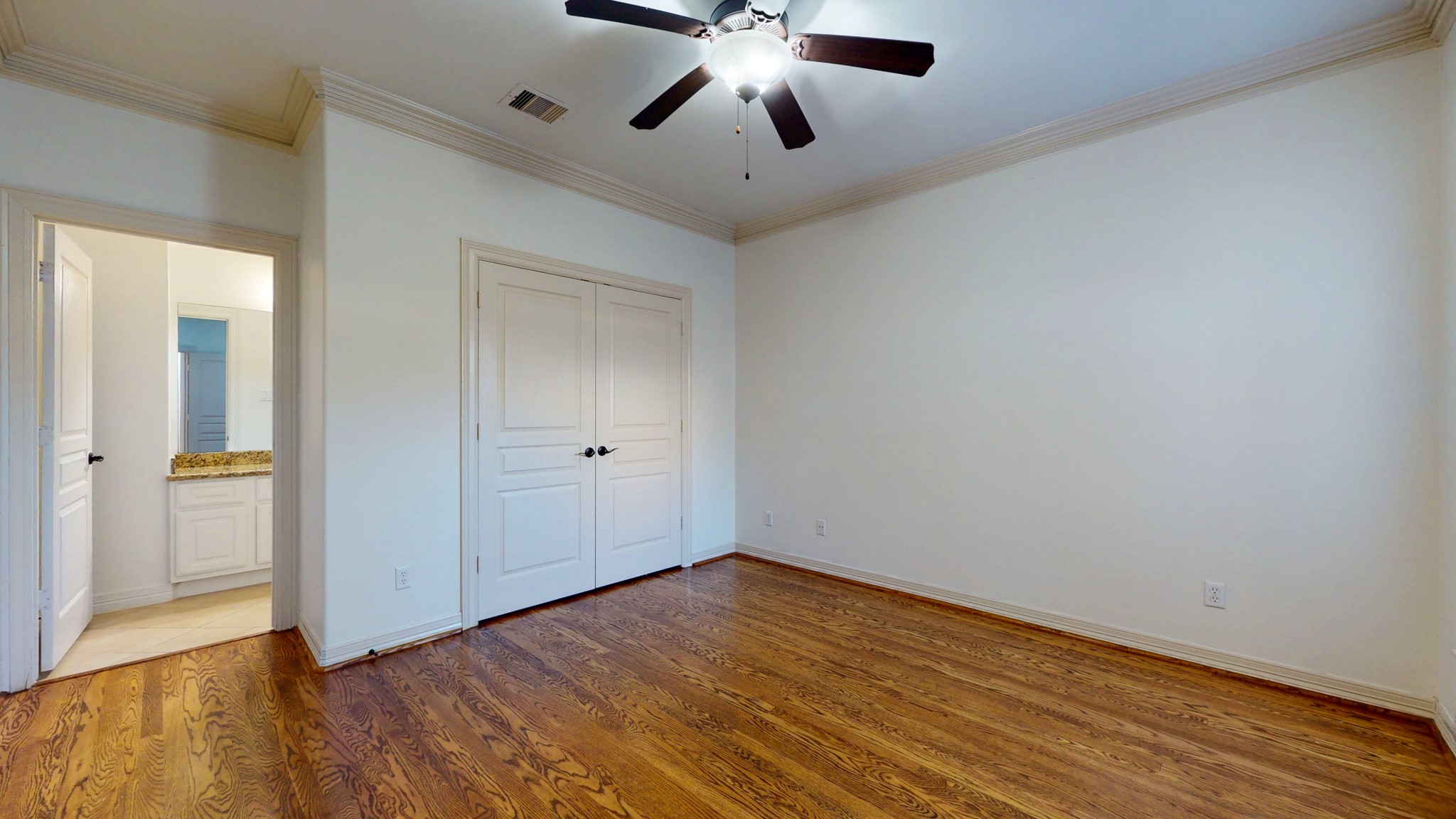 2540 Prospect Street, Unit B Houston, TX 77004 - Photo 8 of 18 a view of empty room with wooden floor