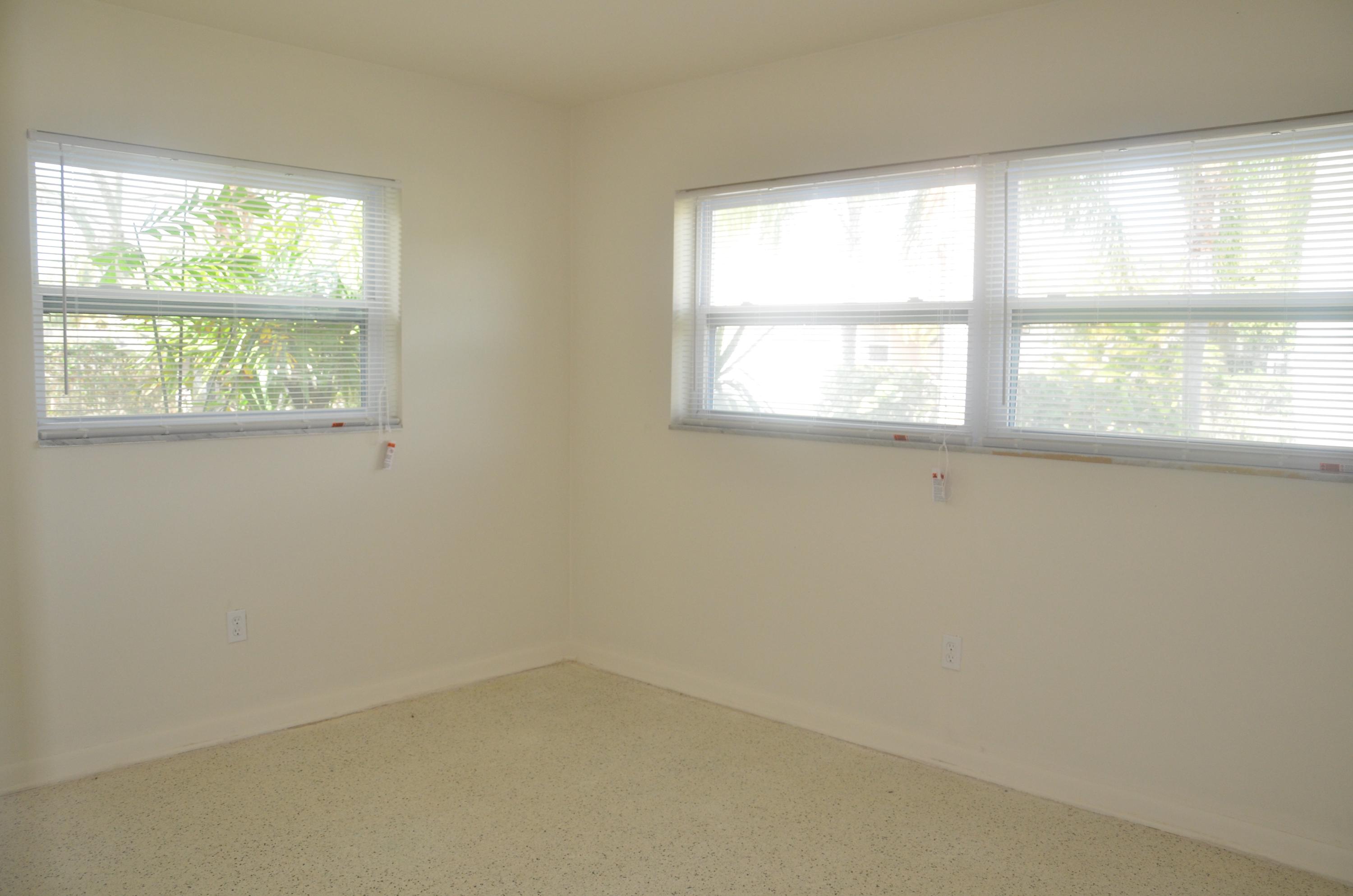 189 East 30th Street Riviera Beach, FL 33404 - Photo 8 of 12 Guest Bedroom