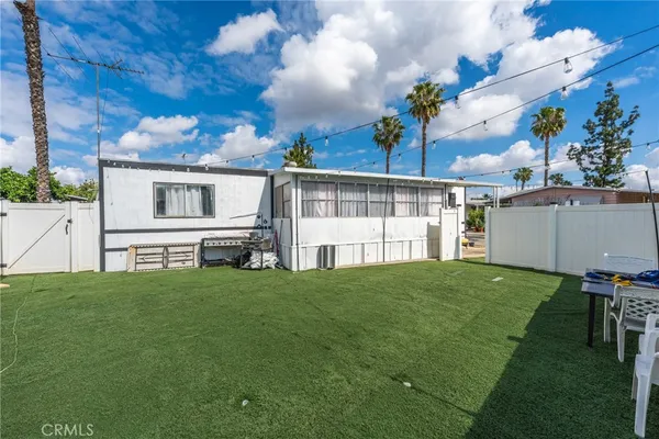 $189,000 | 3883-spc 45 Buchanan Street, Riverside, CA 92503