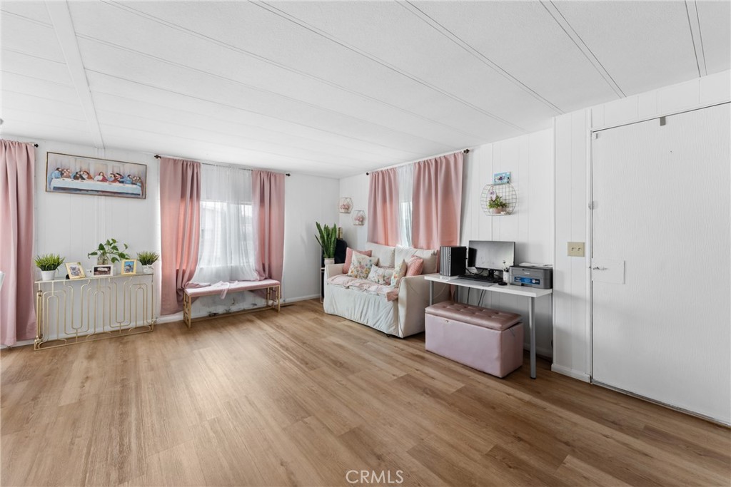 3883-spc 45 Buchanan Street Riverside, CA 92503 - Photo 9 of 44