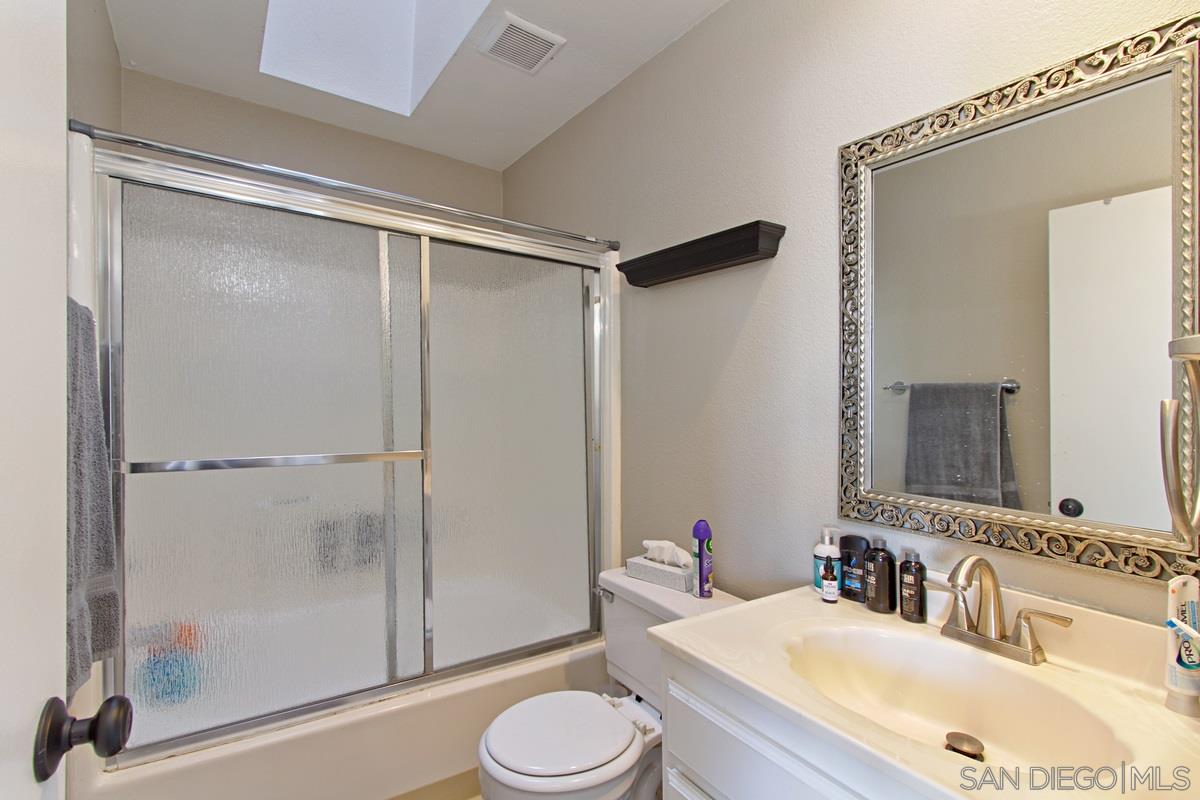 44557 La Paz Road, Unit B Temecula, CA 92592 - Photo 17 of 21