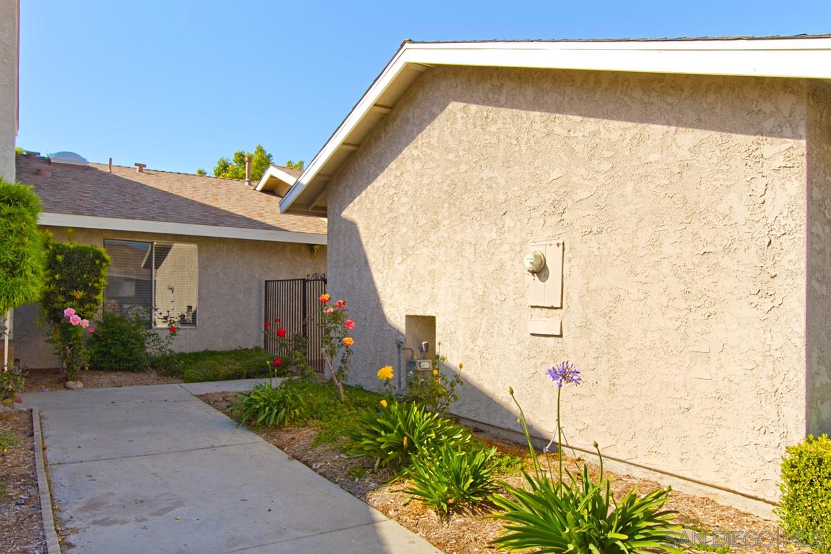 44557 La Paz Road, Unit B Temecula, CA 92592 - Photo 3 of 21