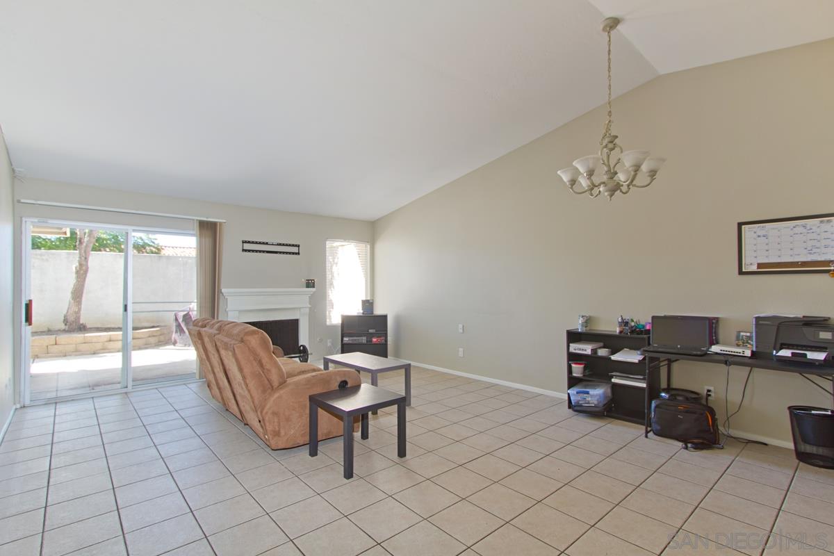 44557 La Paz Road, Unit B Temecula, CA 92592 - Photo 7 of 21