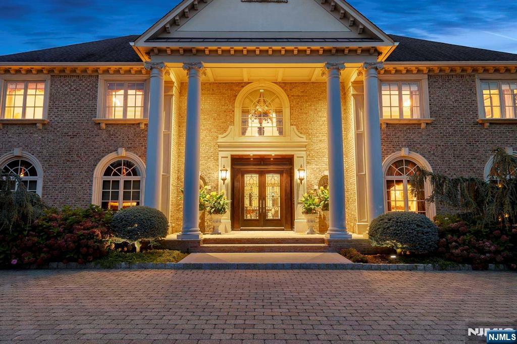 196 Vaccaro Drive Alpine, NJ 07620 - Photo 13 of 50 a front view of a house