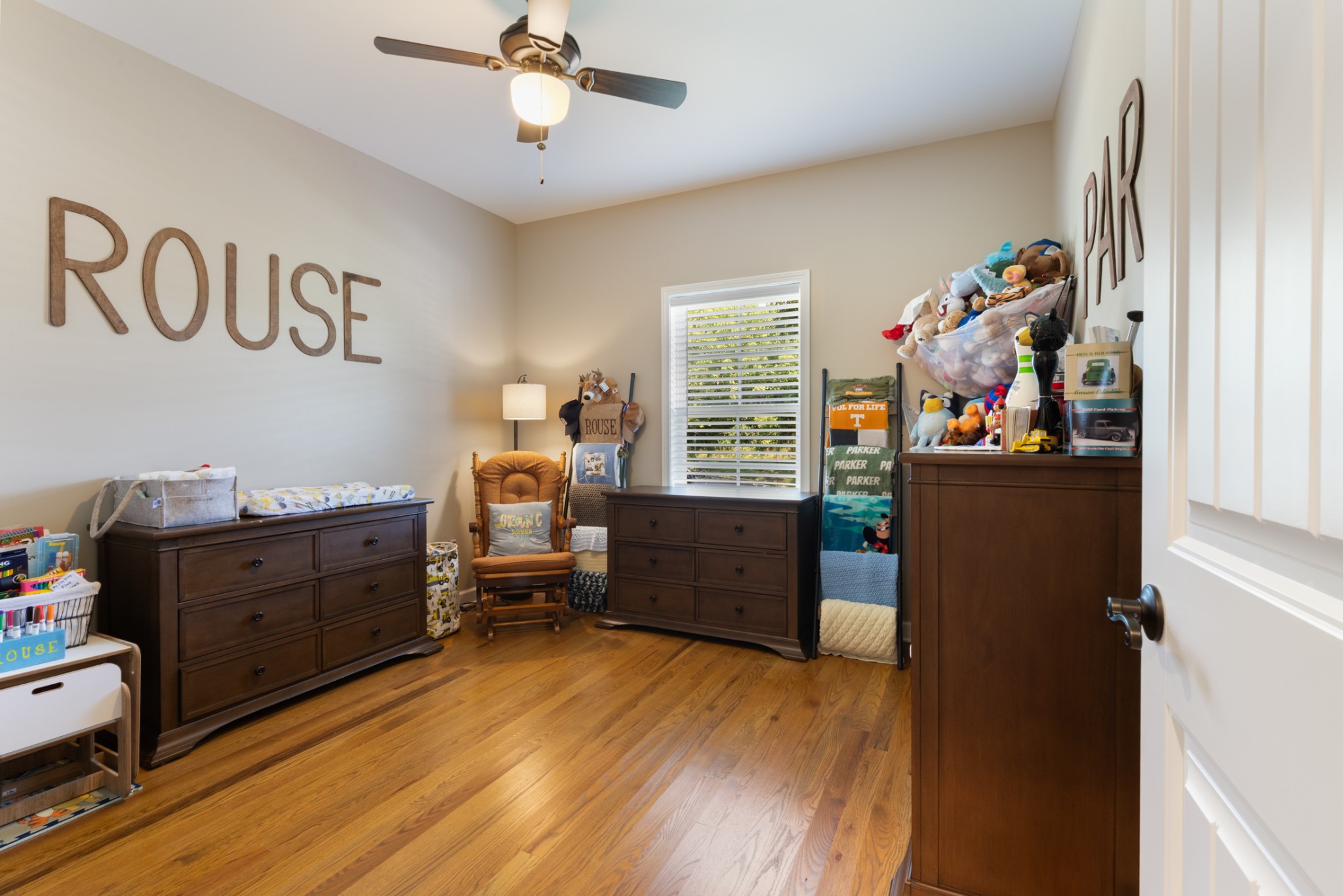 3215 Church Street Burns, TN 37029 - Photo 20 of 46 a bedroom with a workspace