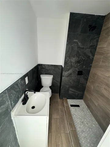 $2,850 | 1445 Northwest 34th Street, Unit 1445, Miami, FL 33142