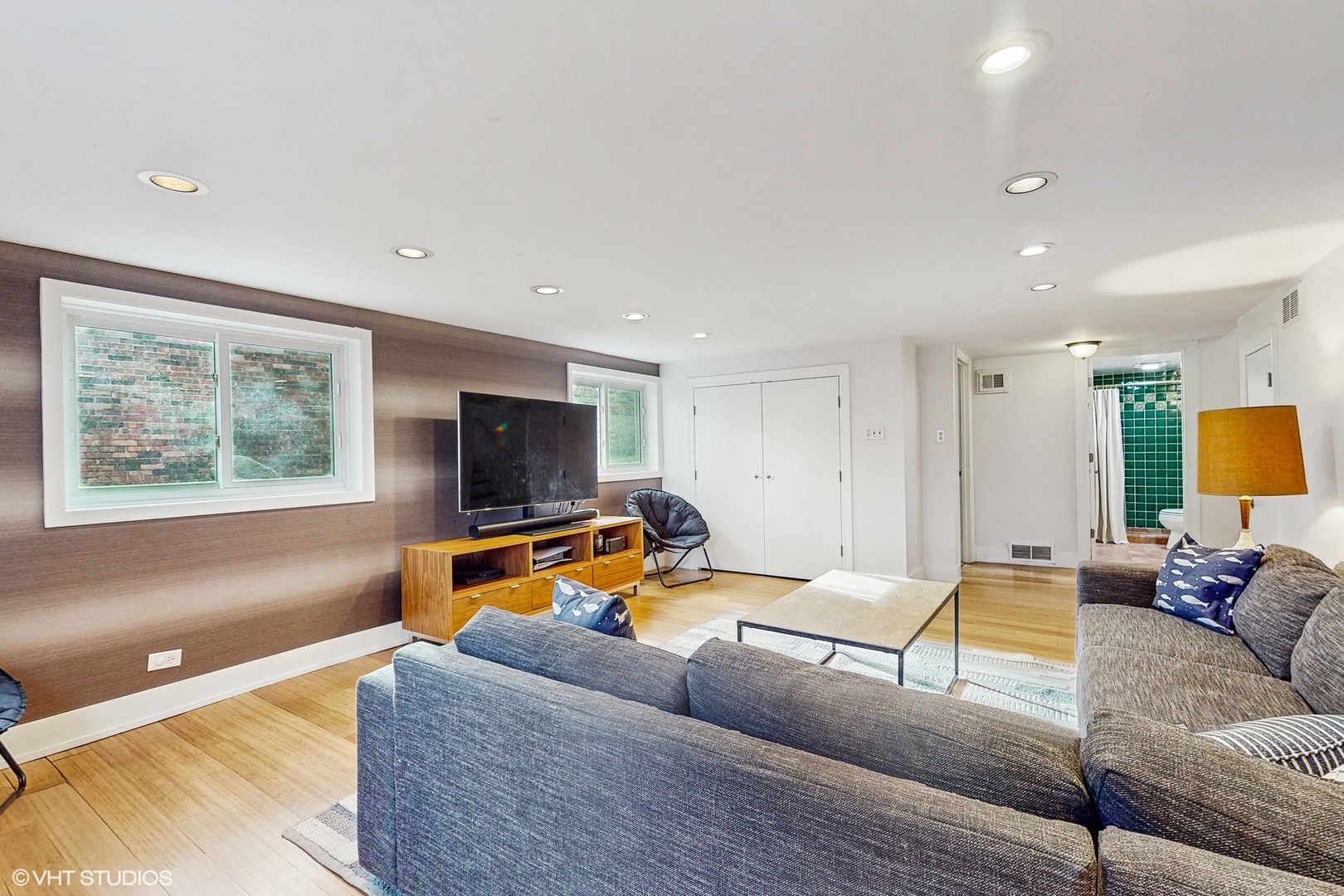 9238 Forestview Road Evanston, IL 60203 - Photo 19 of 26 Gallery Image 19
