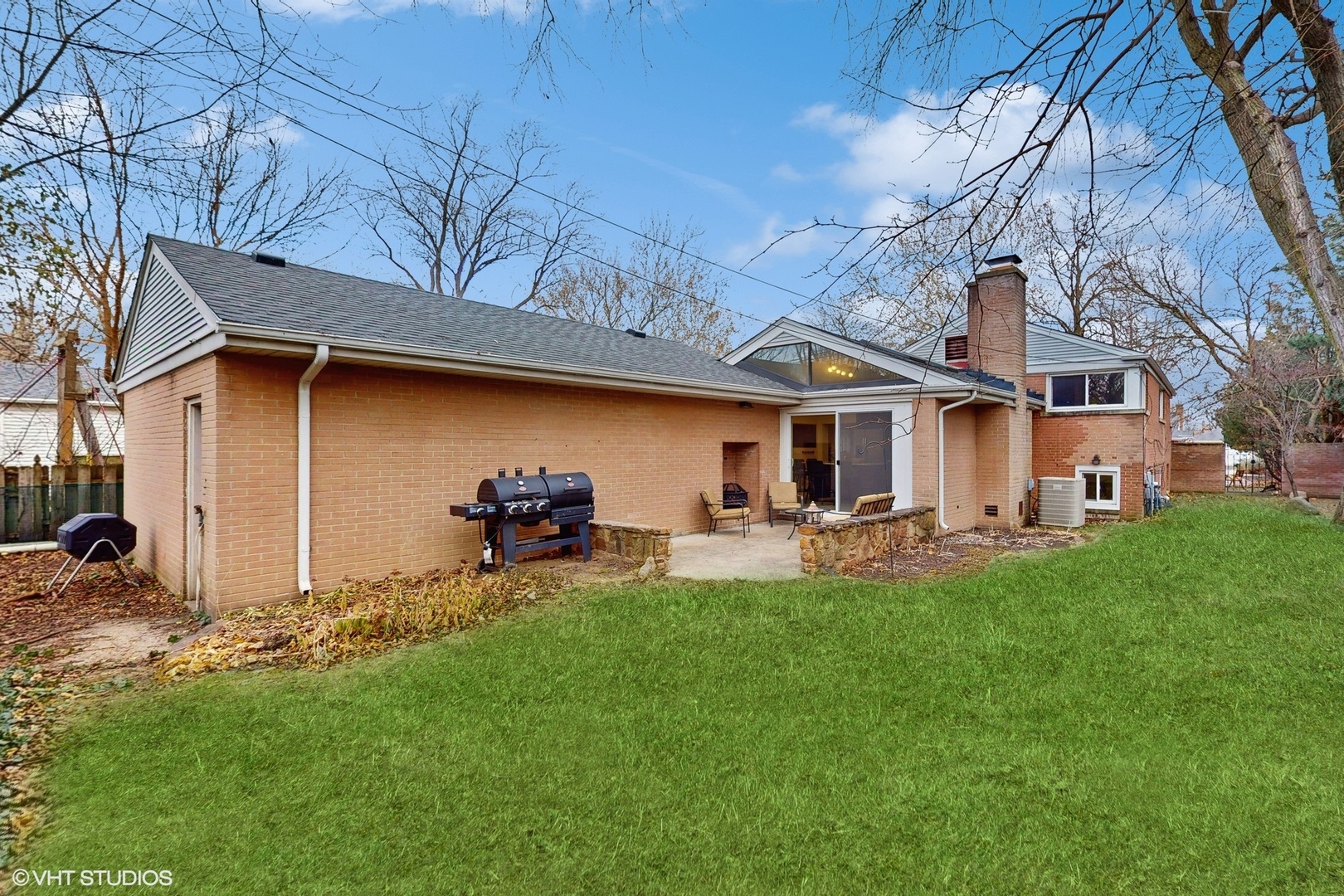 9238 Forestview Road Evanston, IL 60203 - Photo 22 of 26 Gallery Image 22