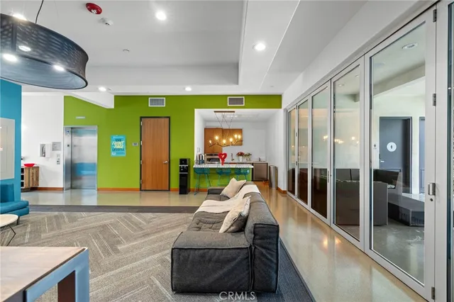 $820 | 1831 Northpark Boulevard West, Unit 501, San Bernardino, CA 92407