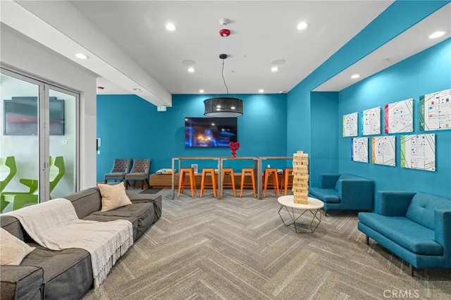 $820 | 1831 Northpark Boulevard West, Unit 501, San Bernardino, CA 92407