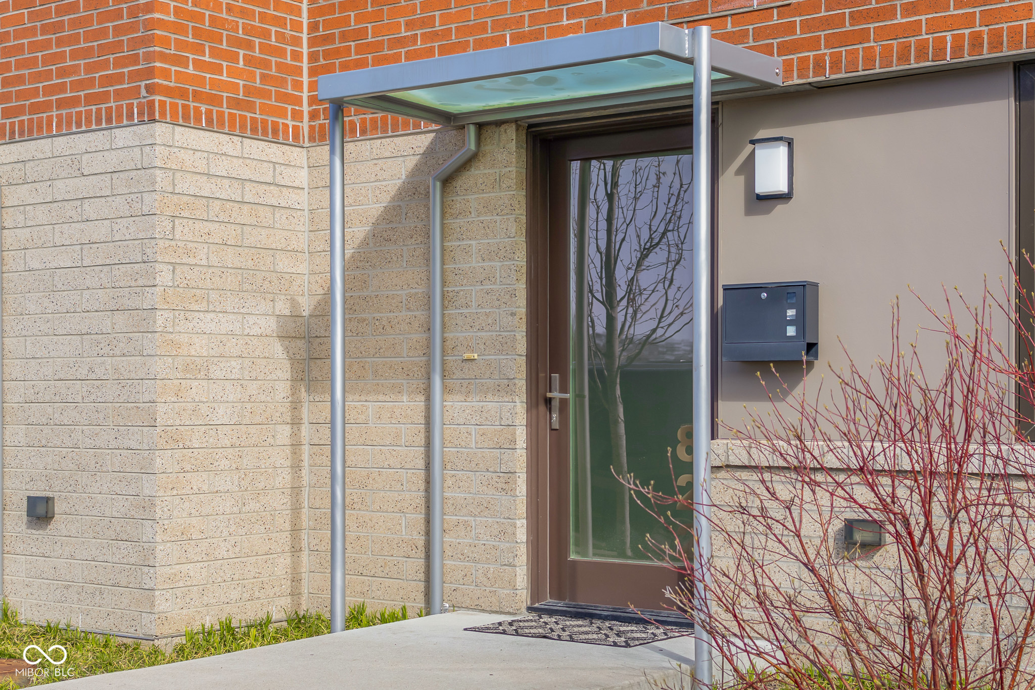 822 7th Street Columbus, IN 47201 - Photo 2 of 41