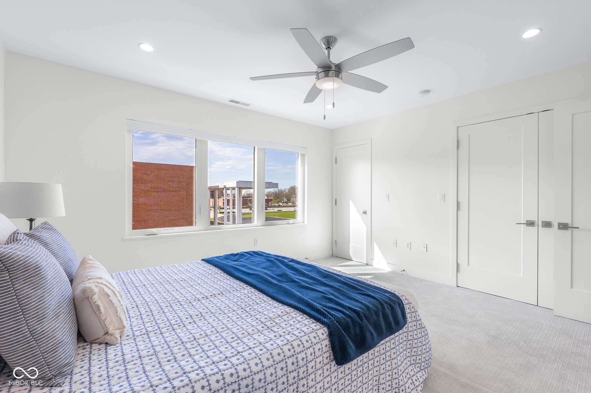 822 7th Street Columbus, IN 47201 - Photo 27 of 41