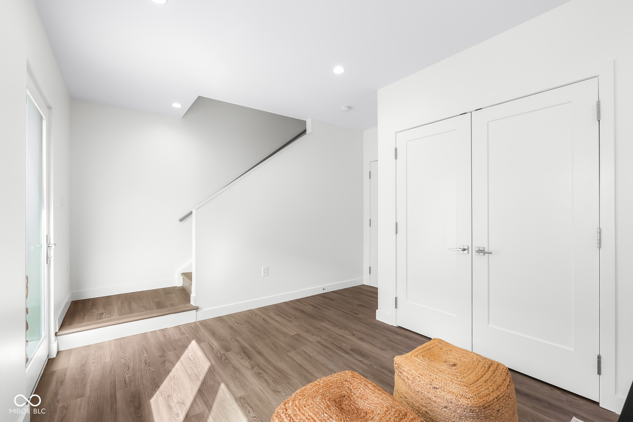 822 7th Street Columbus, IN 47201 - Photo 7 of 41