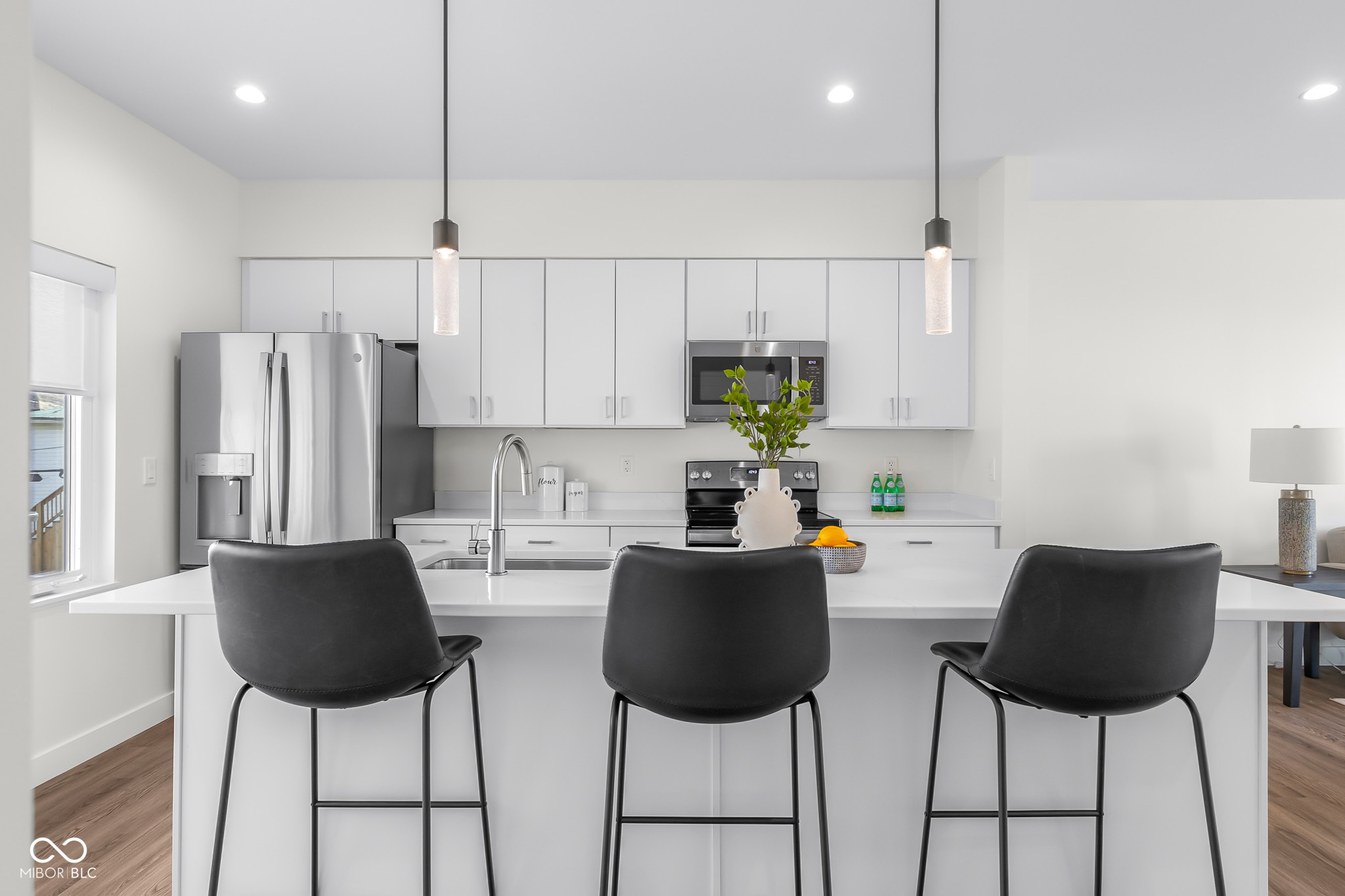 822 7th Street Columbus, IN 47201 - Photo 8 of 41