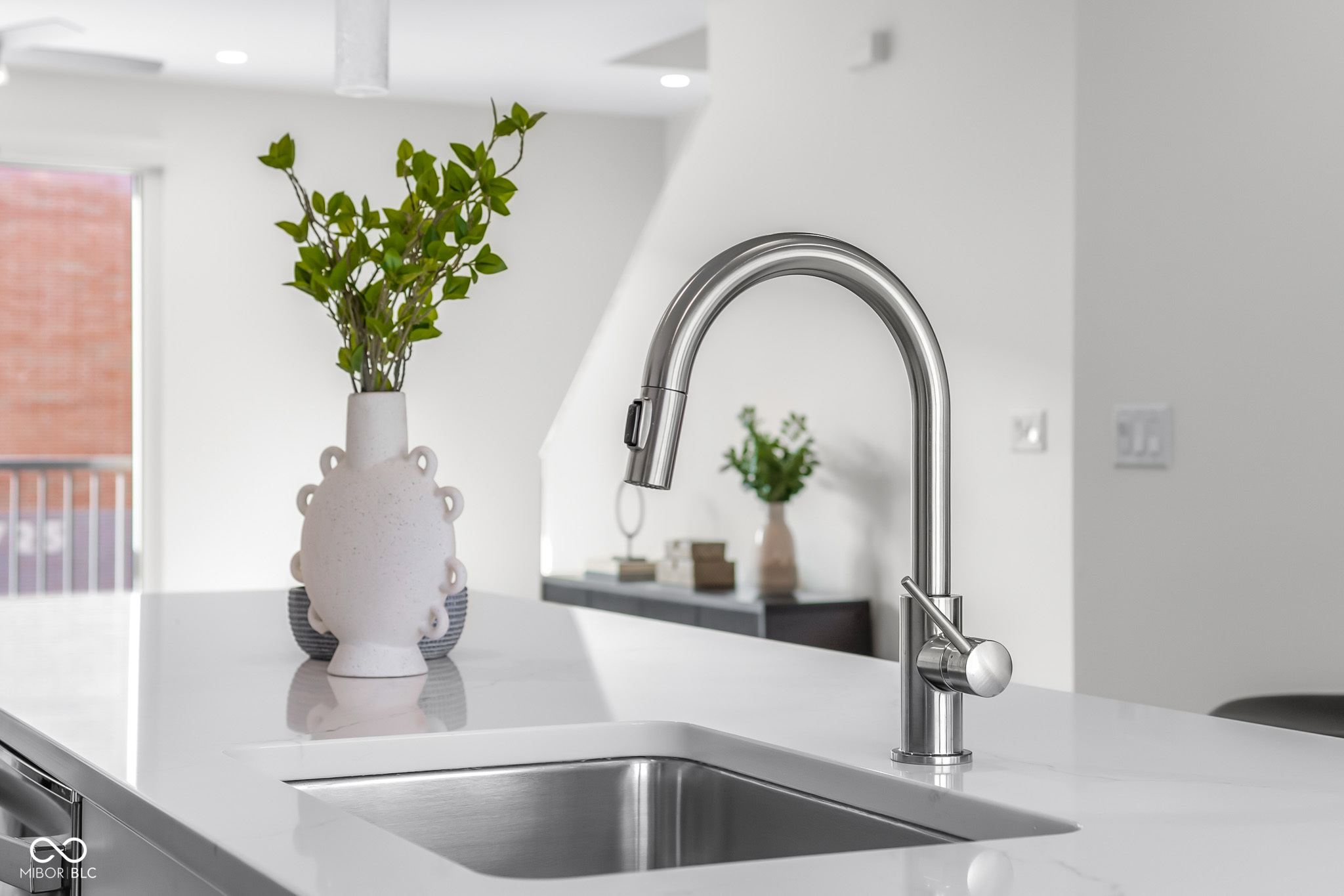 822 7th Street Columbus, IN 47201 - Photo 9 of 41