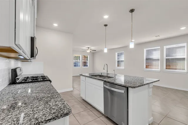 $350,000 | 17554 Rosette Grass Drive, Conroe, TX 77385