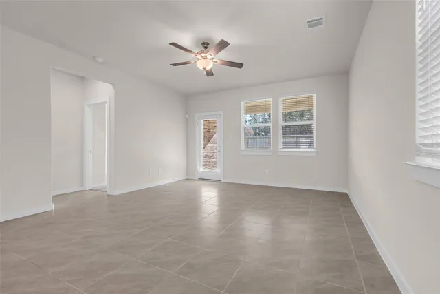 $350,000 | 17554 Rosette Grass Drive, Conroe, TX 77385