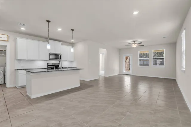 $350,000 | 17554 Rosette Grass Drive, Conroe, TX 77385