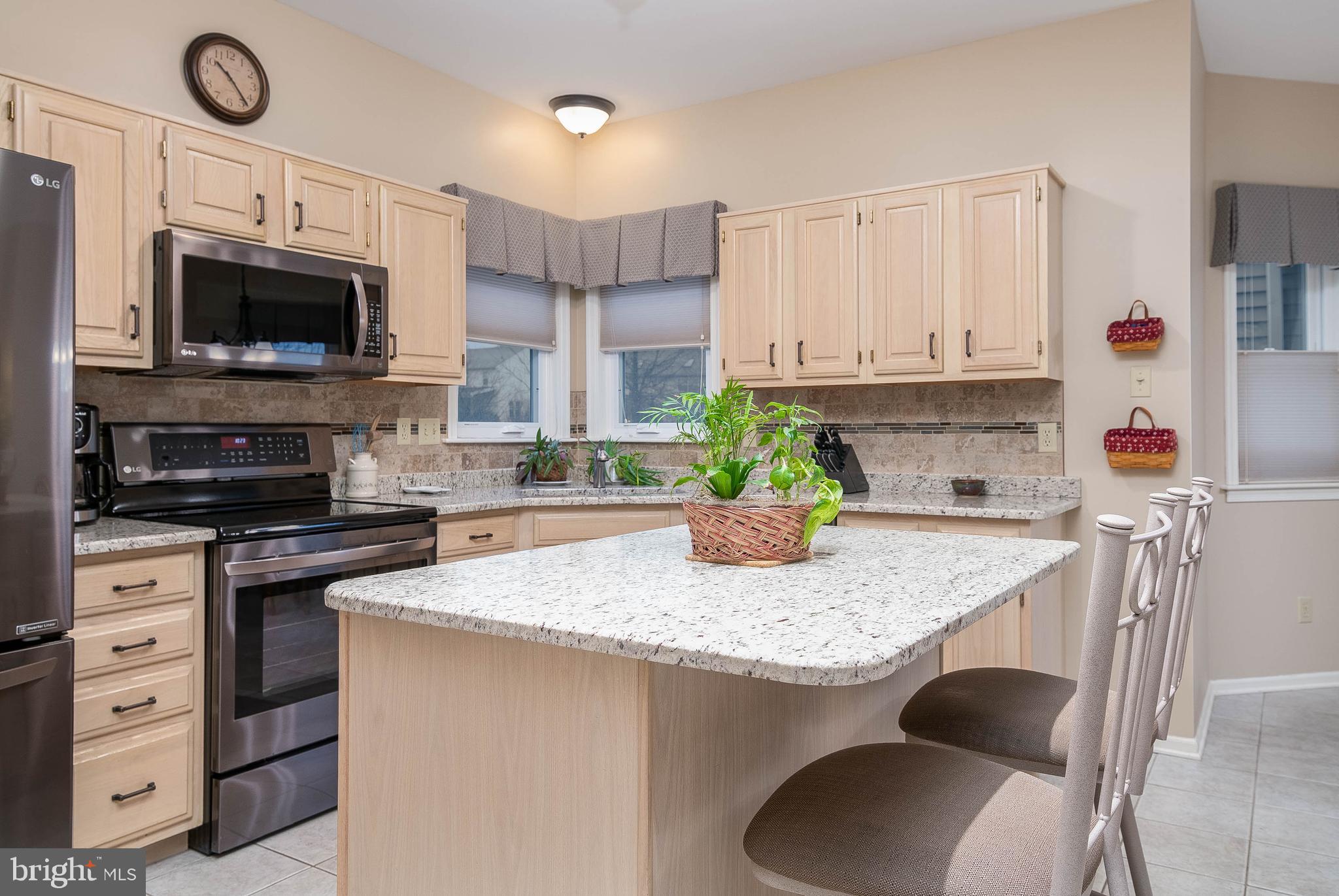 1173 Cedar Top Road Reading, PA 19607 - Photo 10 of 34 Kitchen