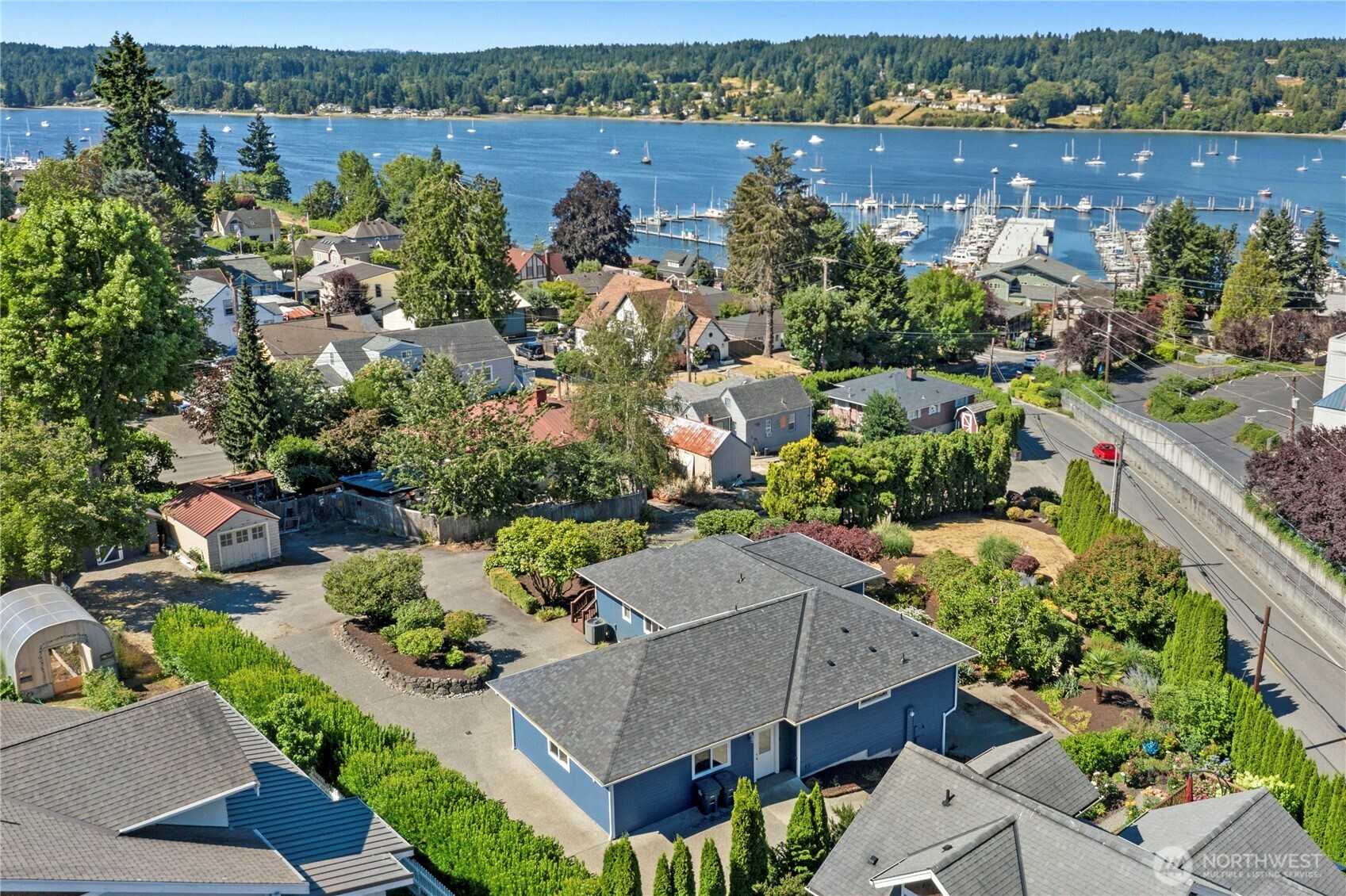 493 Northeast Lincoln Road Poulsbo, WA 98370 - Photo 4 of 32 Gallery Image 4