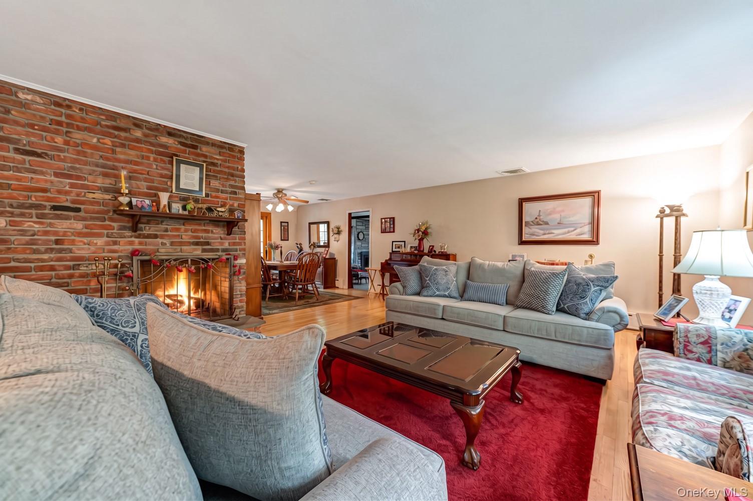 118 Harbor Road St. James, NY 11780 - Photo 3 of 18