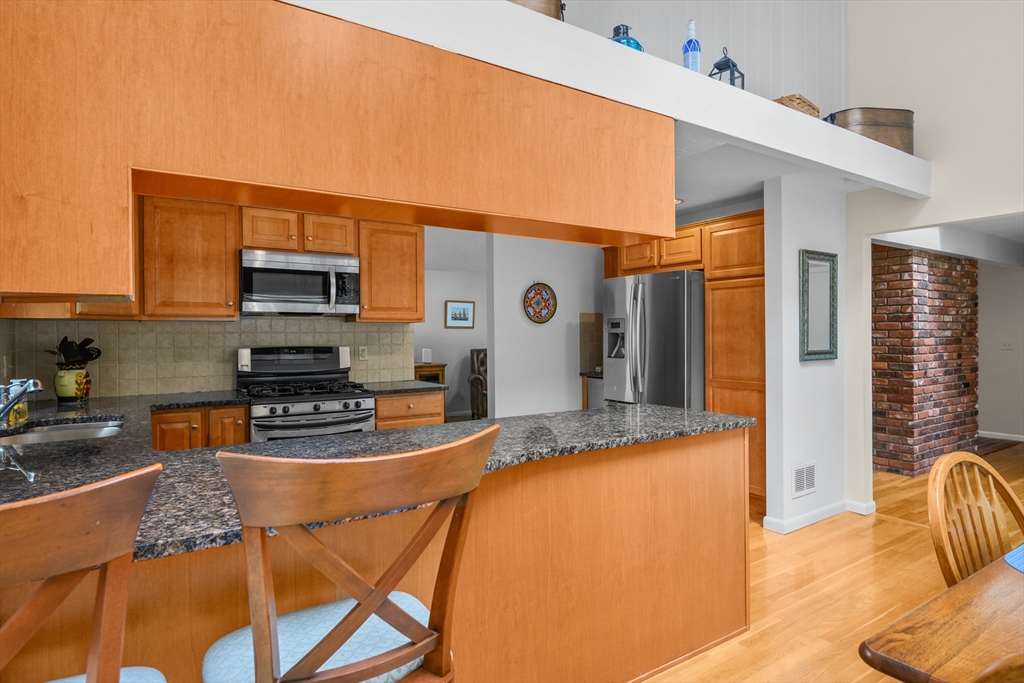 23 Topping Lift Mashpee, MA 02649 - Photo 15 of 42