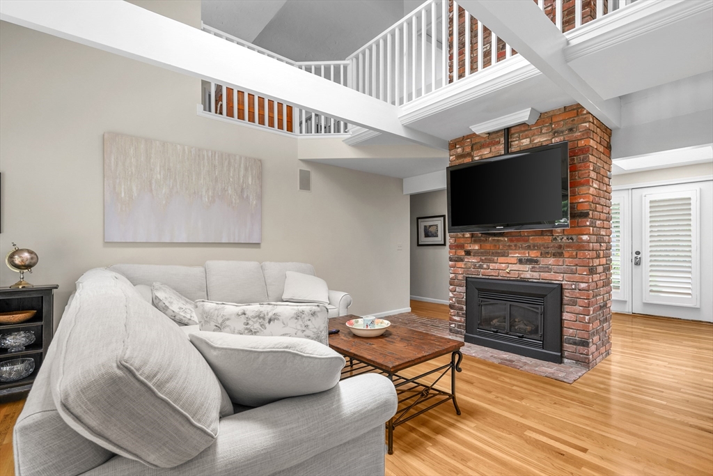 23 Topping Lift Mashpee, MA 02649 - Photo 8 of 42