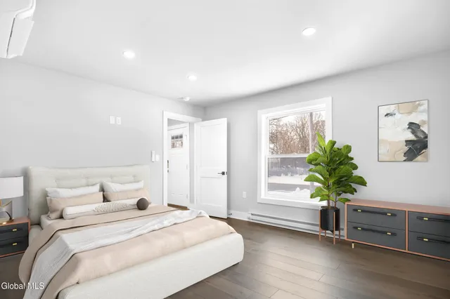 $2,375 | 103 East High Street, Unit 3, Ballston Spa, NY 12020